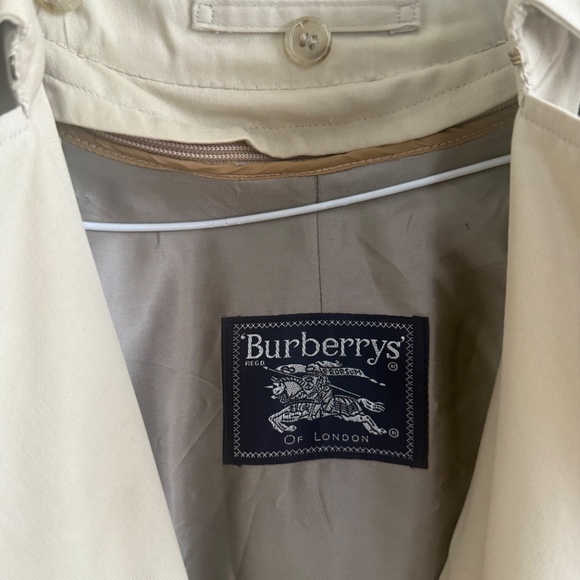 Long Burberry trench coat with wool insert - Picture 2 of 11